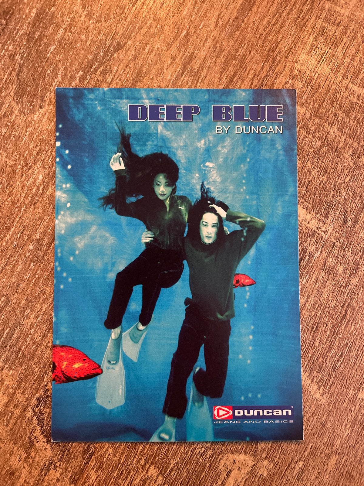 Vintage Duncan Jeans Ans Basics Postkaart 'Deep Blue', Verzamelen, Ophalen of Verzenden, 1980 tot heden, Ongelopen, Overige thema's