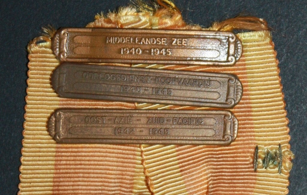Setje medailles en batons WO II, Verzamelen, Militaria | Tweede Wereldoorlog, Verzenden, Marine, Nederland, Lintje, Medaille of Wings