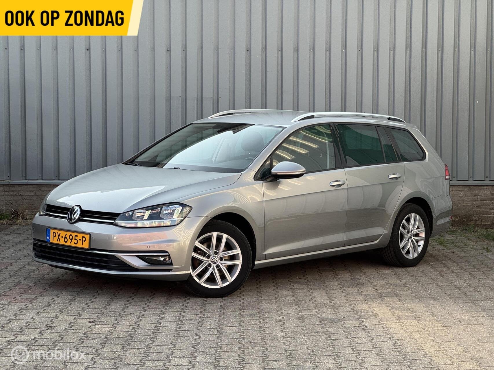Volkswagen Golf Variant 1.0 Comfortline | Carplay | Climate, Origineel Nederlands, Handgeschakeld, 3 cilinders, Golf Variant