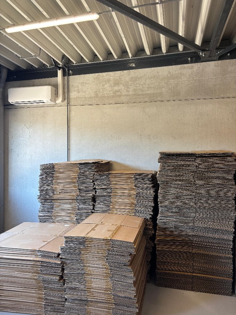 Stevige verhuisdozen / verzenddozen - 1 euro per stuk, Ophalen, 40 tot 60 cm, Opvouwbaar, Minder dan 50 cm
