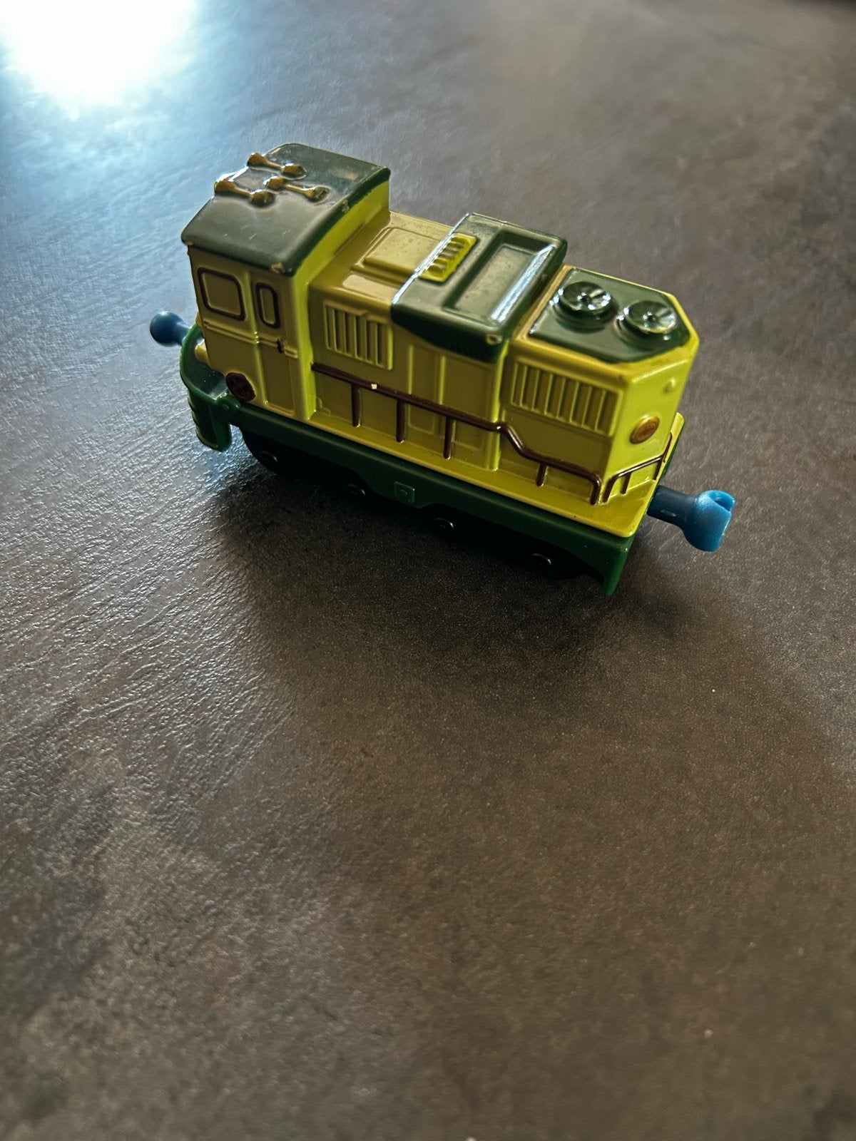 Thomas de Trein - Diesel locomotief (geel/groen), Kinderen en Baby's, Speelgoed | Thomas de Trein, Ophalen of Verzenden, Gebruikt