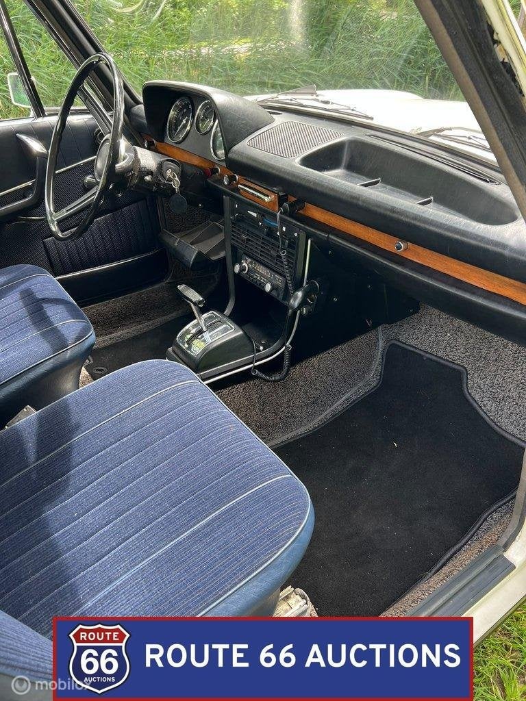 BMW 2000 Automatic | Route 66 Auctions, Auto's, Overige carrosserieën, Zwart, Bedrijf, Handgeschakeld