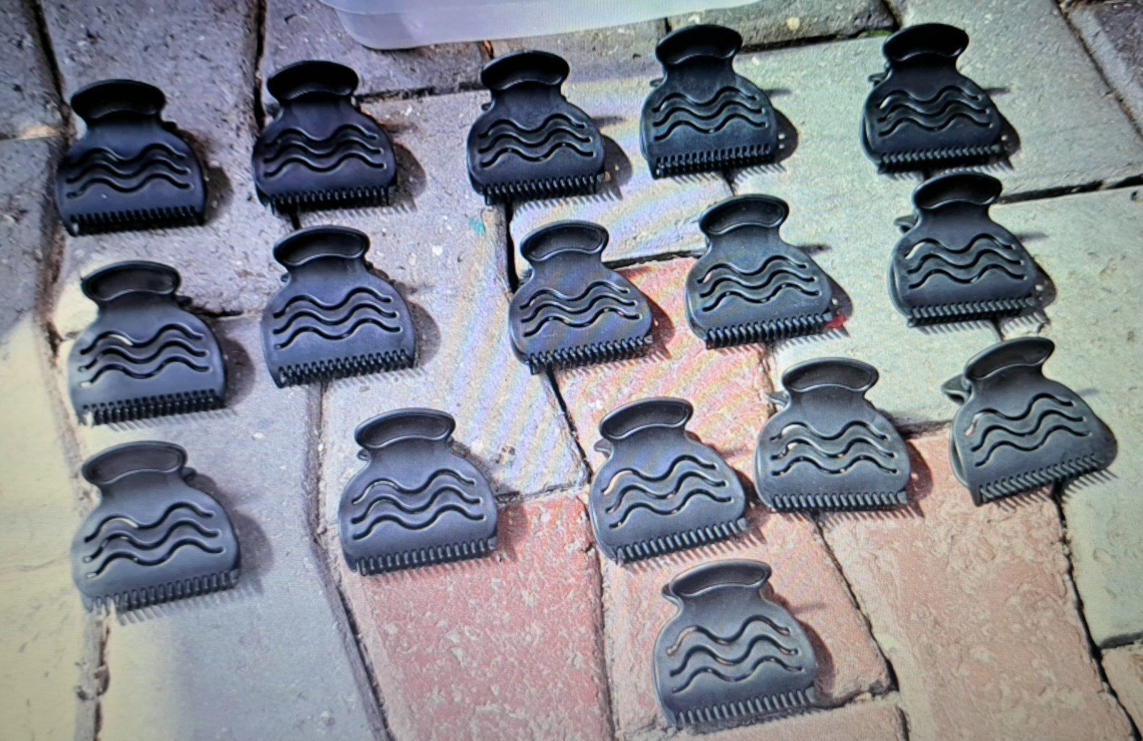 Set van 16 Zwarte Haarclips - Zo goed als nieuw, Sieraden, Tassen en Uiterlijk, Ophalen of Verzenden, Zo goed als nieuw, Haarspeld