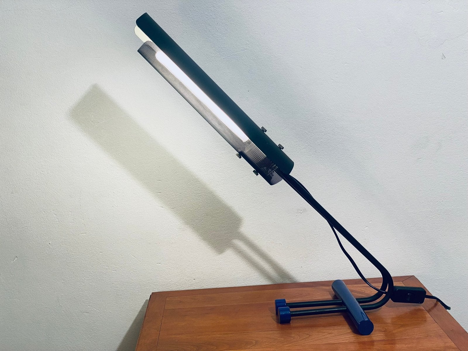 IKEA design | Memphis stijl |model ETTAN | Bureaulamp |90's, Blauw, Ophalen of Verzenden, Zo goed als nieuw, IKEA