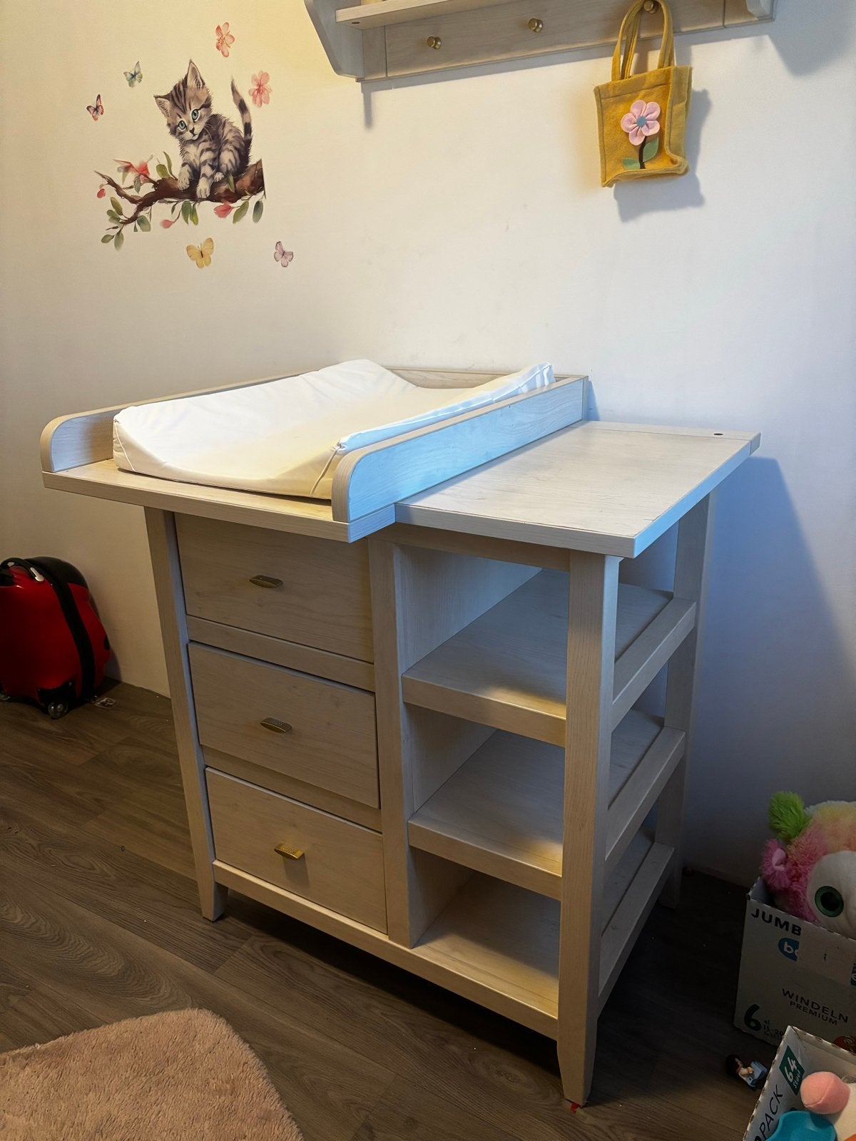 Commode met lades en planken, inclusief aankleedkussen, Gebruikt, 50 tot 70 cm, Ophalen of Verzenden, 75 tot 100 cm