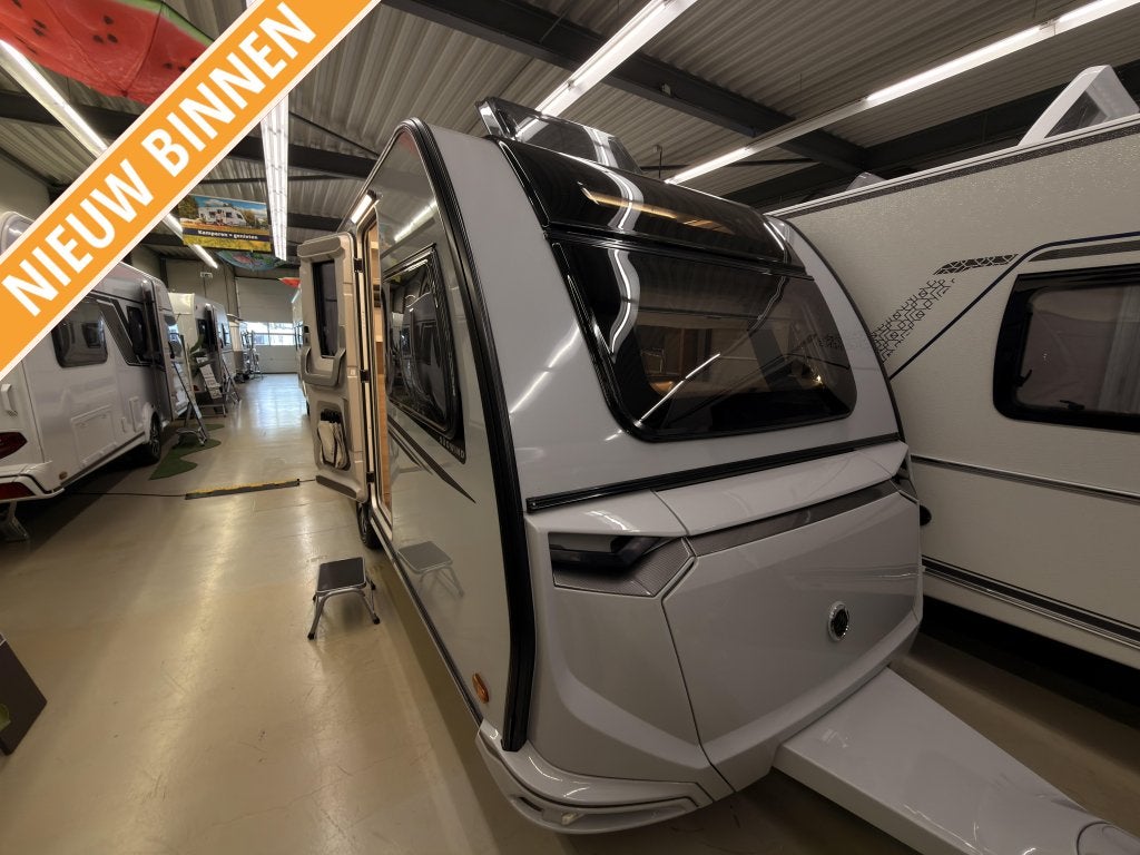 Knaus Sudwind Black Selection 540 UE, Serviceluik, Rondzit, Bedrijf, 6 tot 7 meter