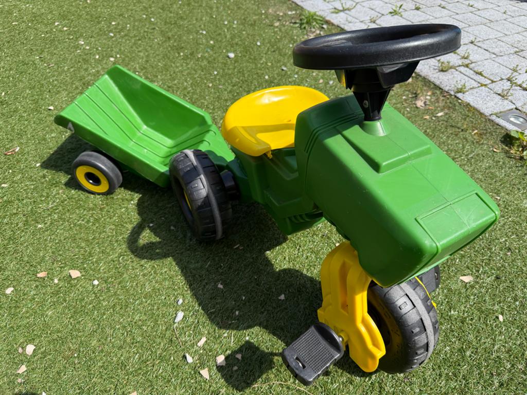 Loop tractor met aanhanger (pin ontbreekt), Ophalen, Gebruikt
