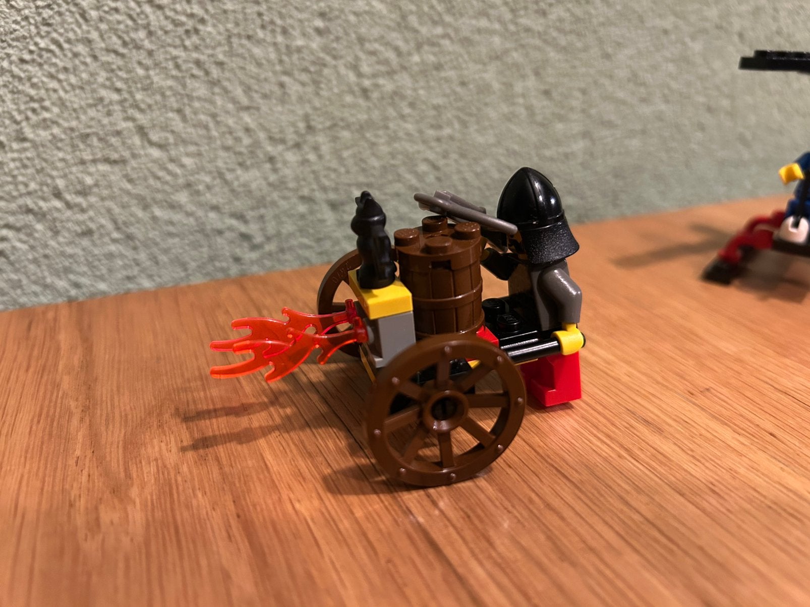 Lego castle ridder.   2538 fright knights fire cart.  1998, Ophalen, Zo goed als nieuw