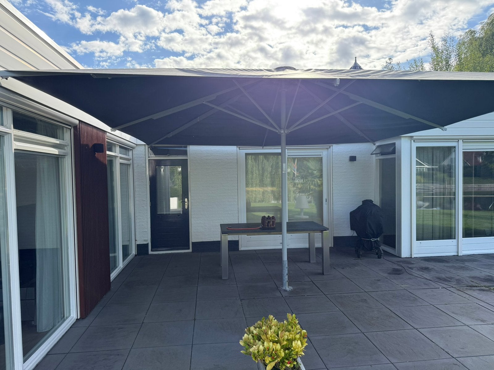 Horeca parasol 5x5 stormvast