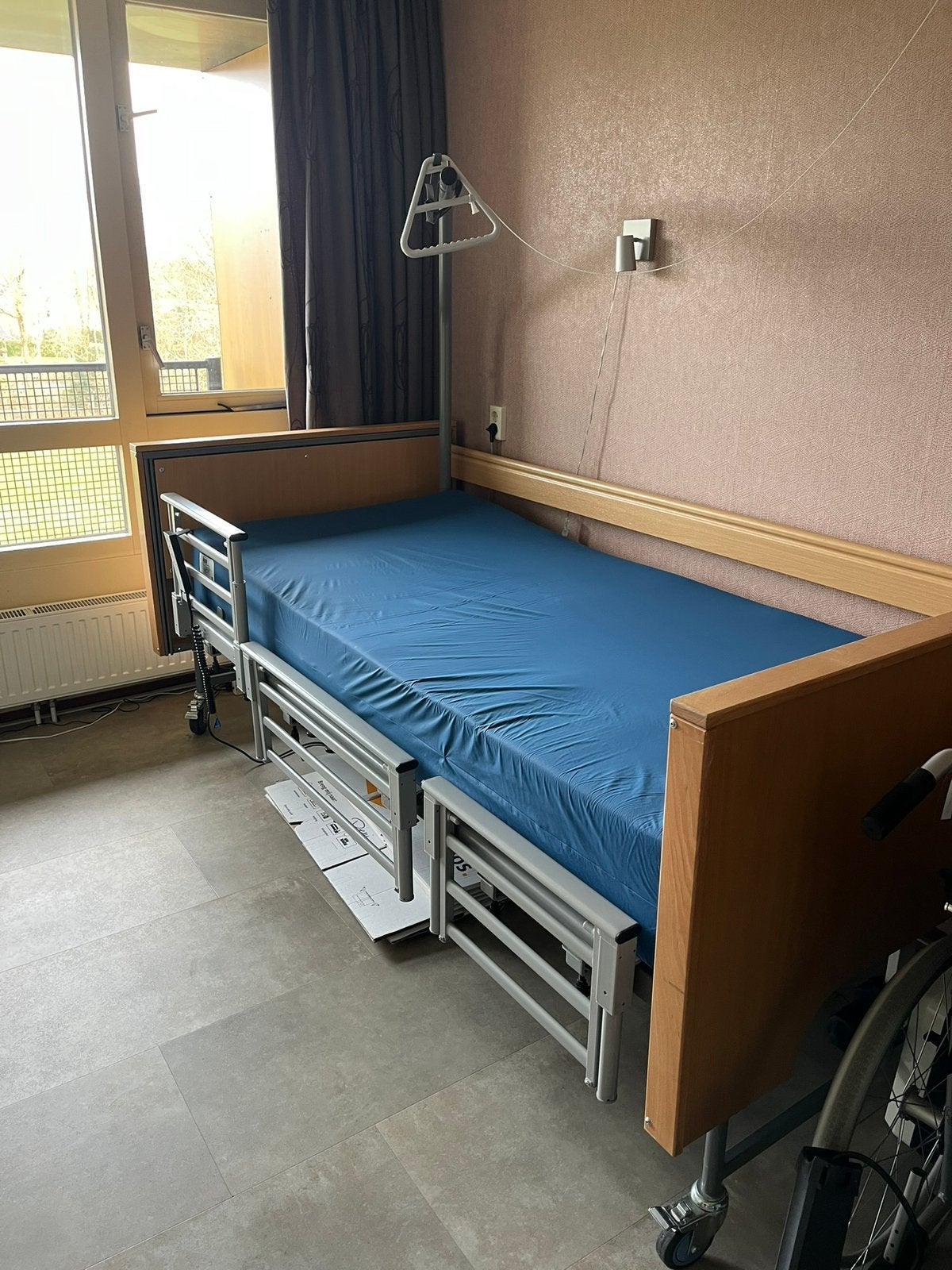 Tecfor care elektrisch hooglaag bed 220x100 zorgbed, 90 cm, Eenpersoons, Wit, Ophalen of Verzenden
