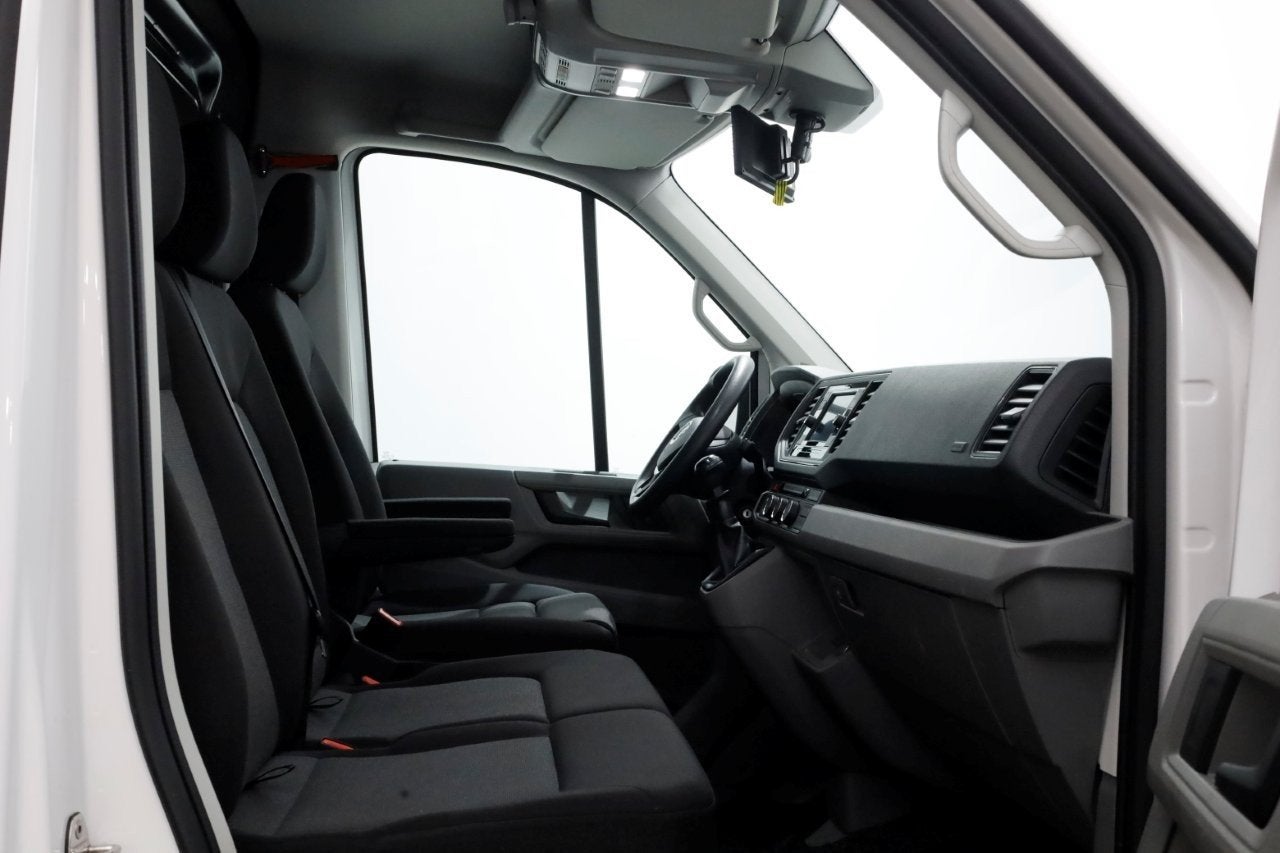 Volkswagen Crafter 35 2.0 TDI 140pk L4H3 (L3H2) Maxi Airco/C, Auto's, Dealer onderhouden, Gebruikt, Euro 6, 4 cilinders