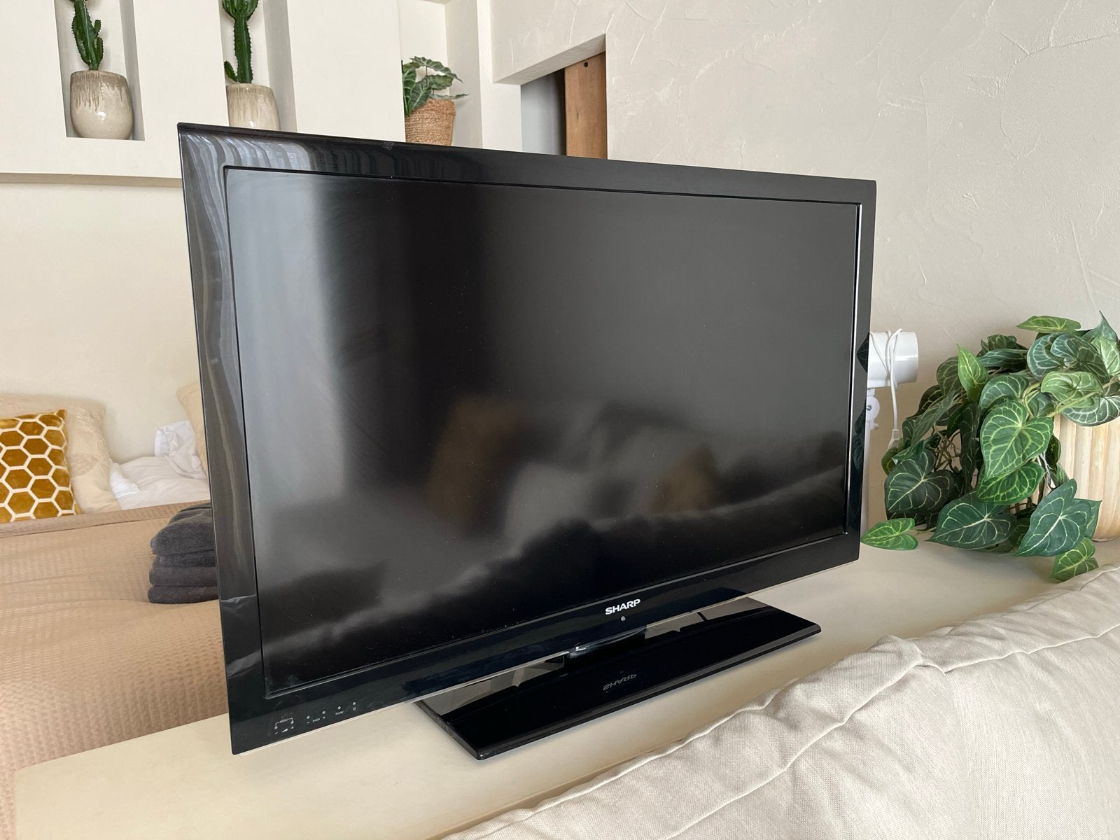 Sharp LCD TV - 42” inch - HD ready (2008), Ophalen, Gebruikt, 50 Hz, 80 tot 100 cm
