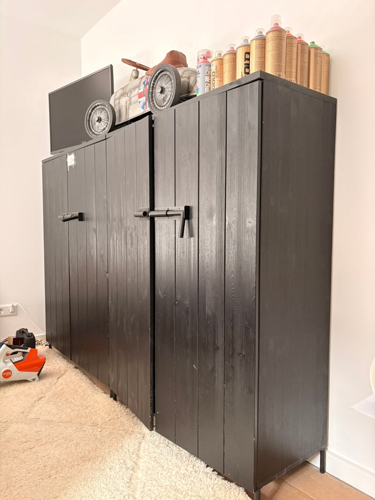 Woood kasten - zwart hout, Ophalen, Met deur(en), 50 tot 100 cm, Zo goed als nieuw
