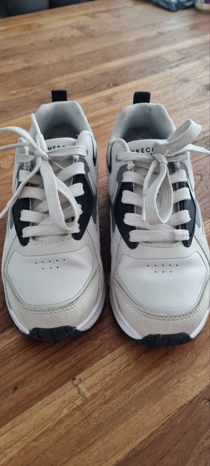 Skechers sneakers maat 34, Ophalen, Schoenen, Skechers, Zo goed als nieuw