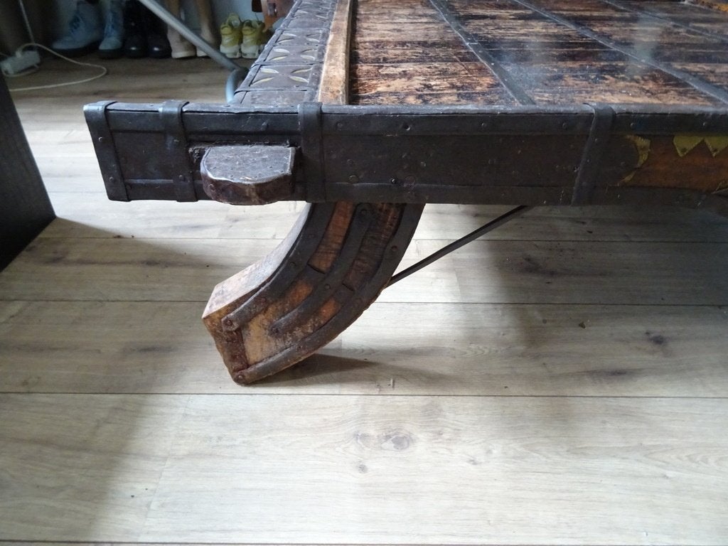 Vintage salontafel ossenkar India 133x127 Bezorging mogelijk, Huis en Inrichting, Tafels | Salontafels, Brutalisme, Gebruikt, Vierkant