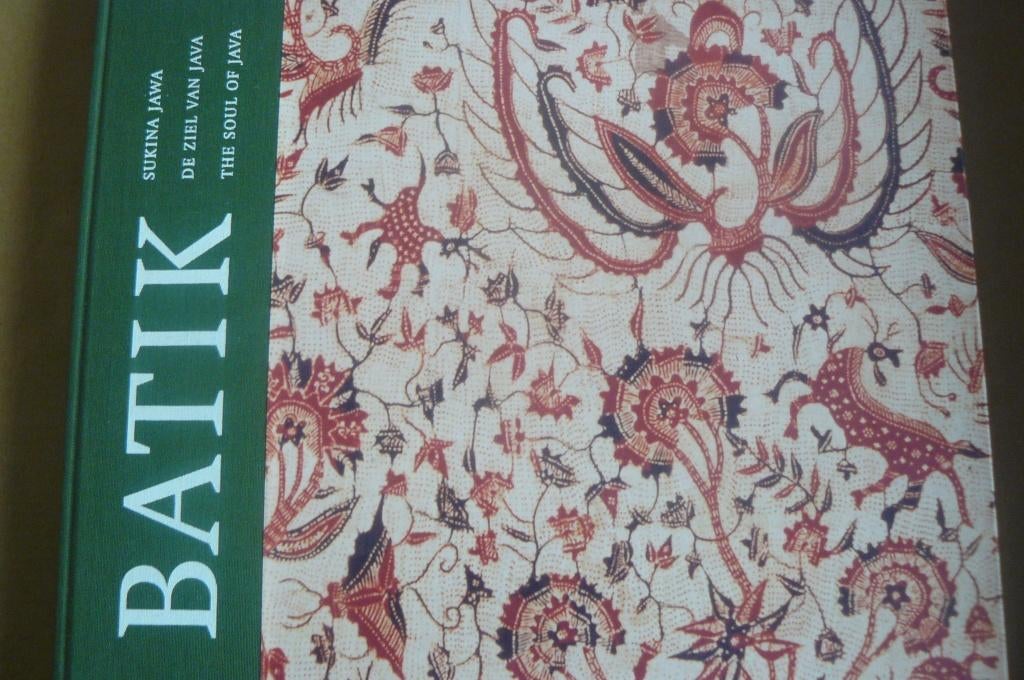 JAVA / BATIK / De ziel van Java / Indonesië / Fred van Oss, Ophalen of Verzenden, Zo goed als nieuw