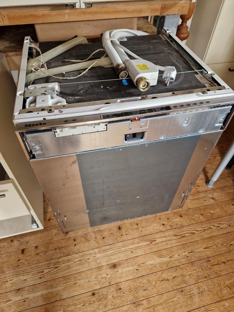 Miele G 634 SCVi PLUS Inbouw Vaatwasser, Ophalen, Inbouw, Minder dan 85 cm