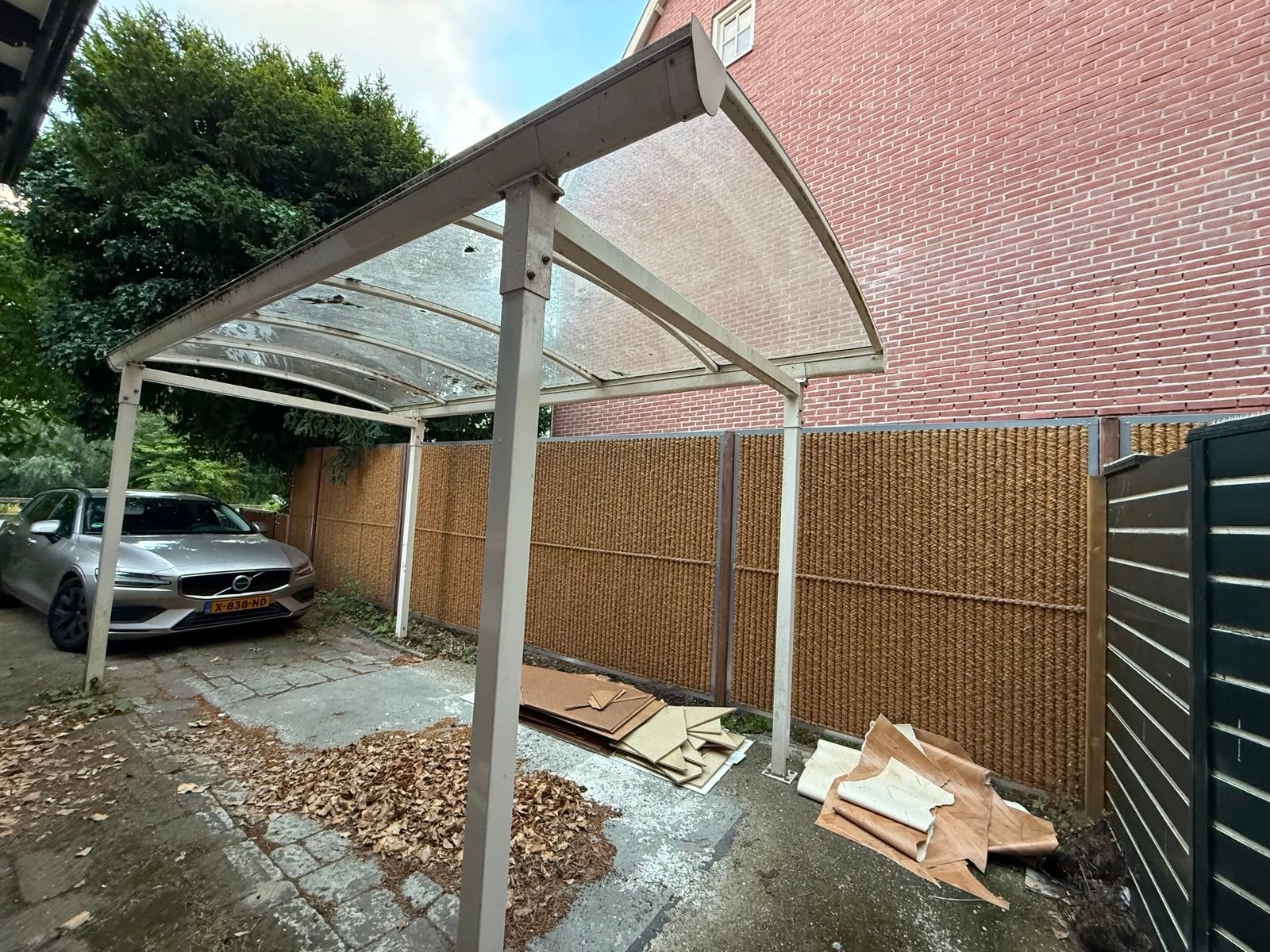Gebruikte Carport - Bescherming voor uw Voertuig, Ophalen, Gebruikt, Carport