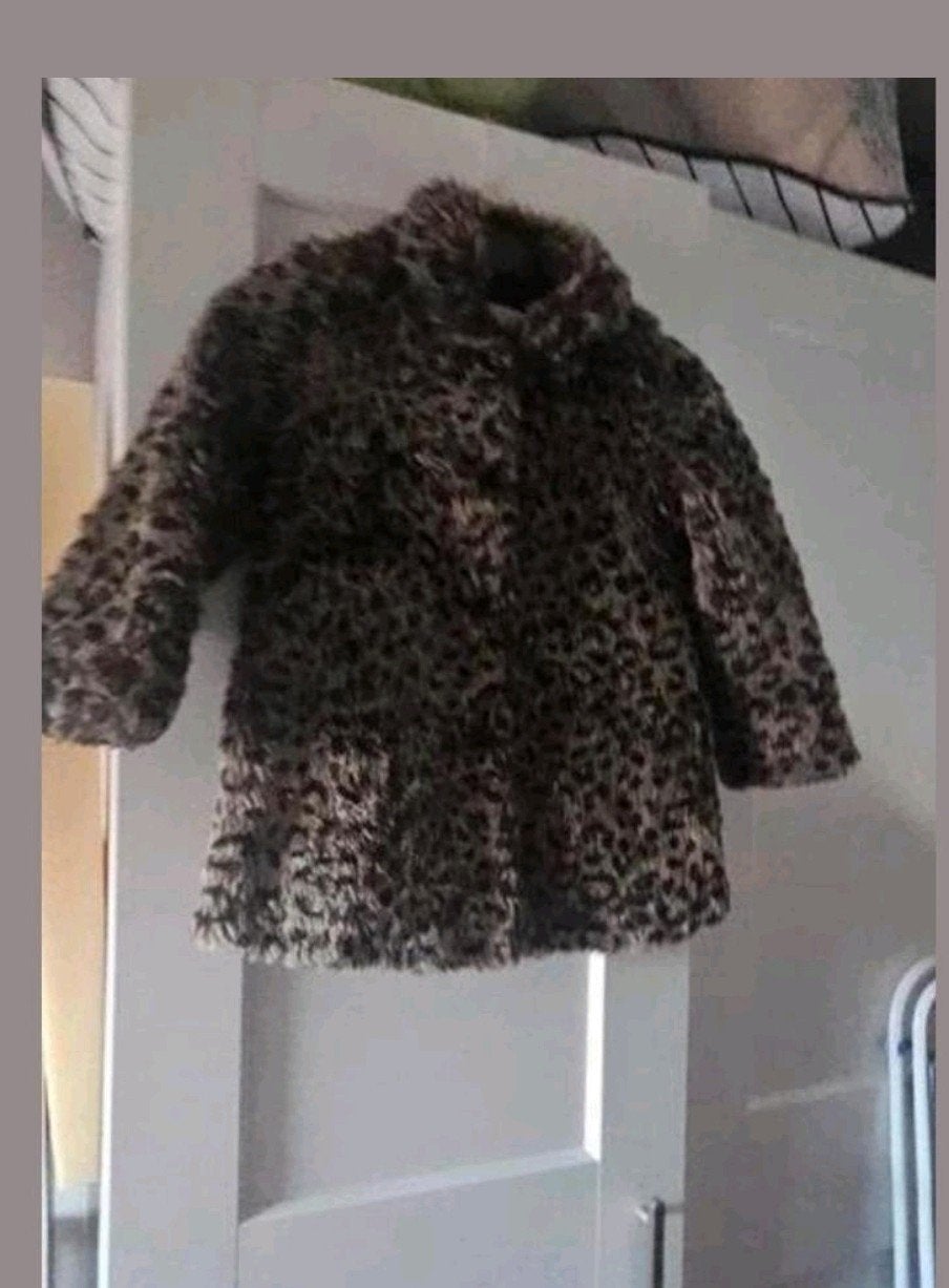 Esprit tijgerprint jas maat 116, Meisje, Ophalen of Verzenden, Zo goed als nieuw, Esprit