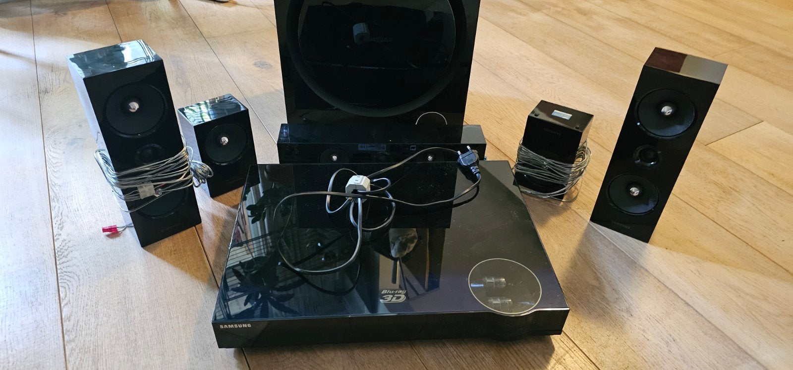 Samsung HT-E6500 5.1 Blu-ray 3D Home Cinema Systeem, Blu-ray-speler, 70 watt of meer, Zo goed als nieuw, 5.1-systeem