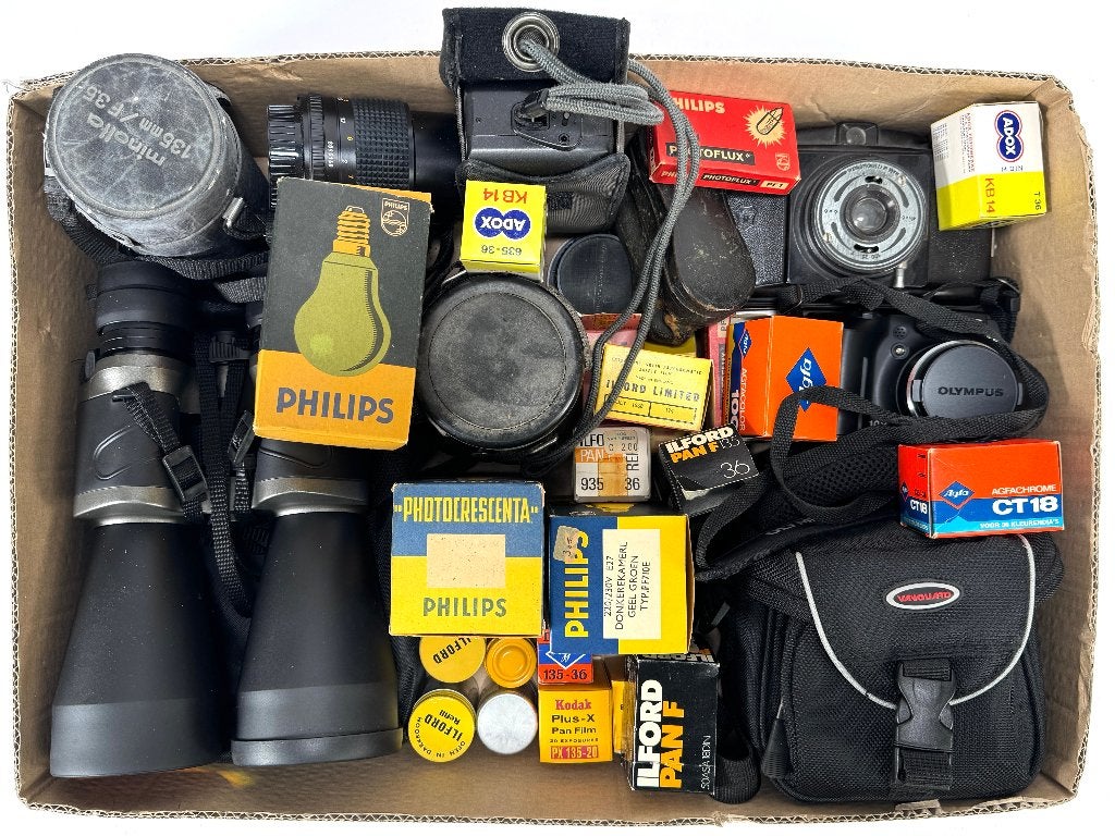 1180. Lot camera’s, accessoires en verrekijker, Ophalen, Overige typen