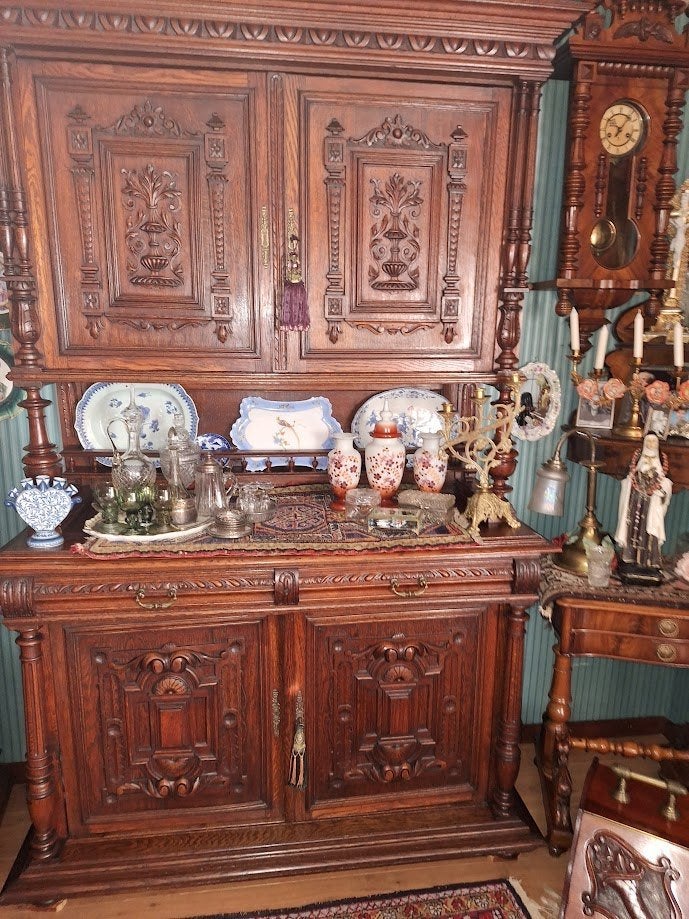 Antieke MECHELSE JACHTKAST 230 hg 140 brd €200, Ophalen