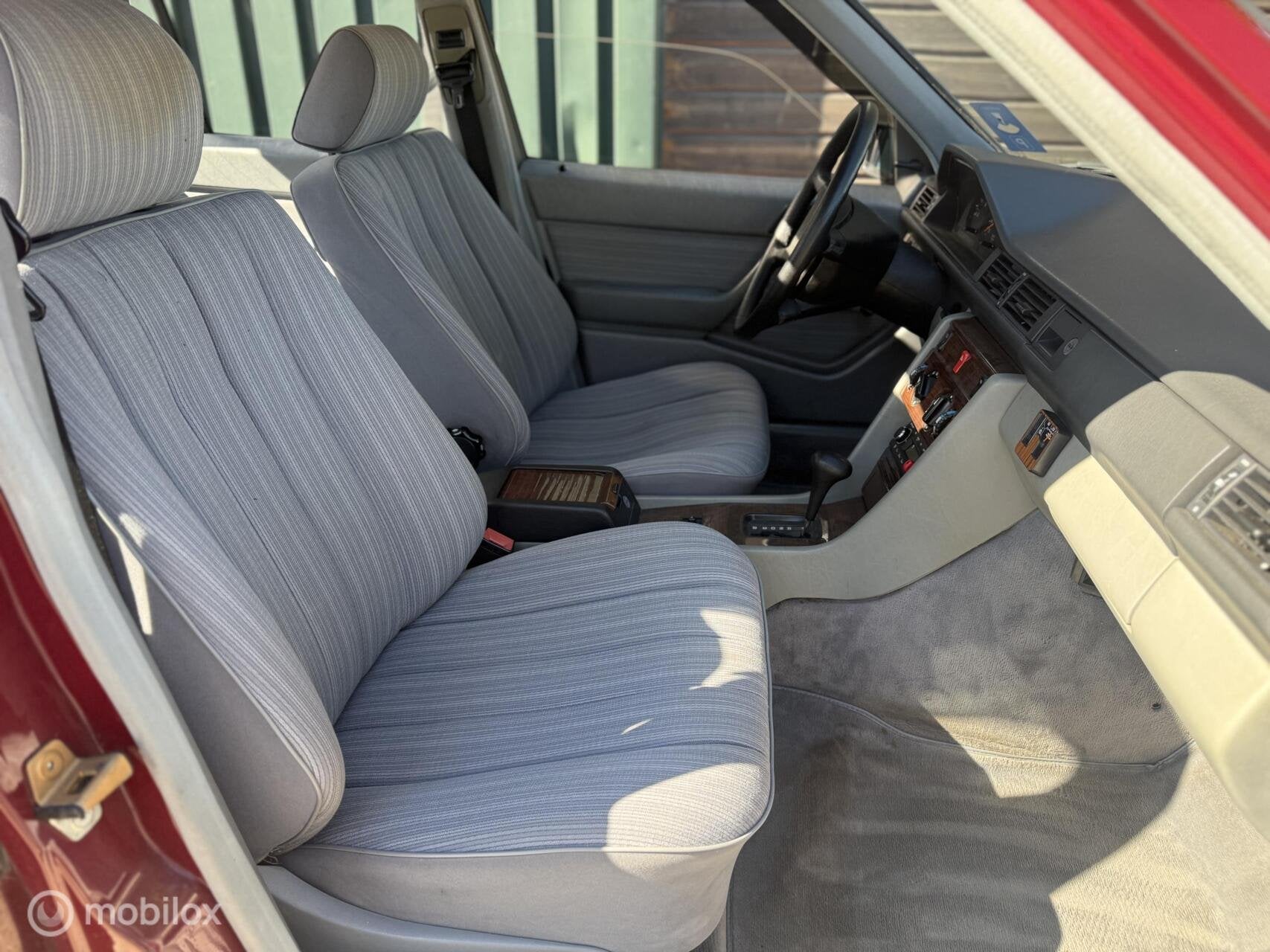 Mercedes-Benz W124 300 D AUT OM606 in zeer nette staat, foto 6