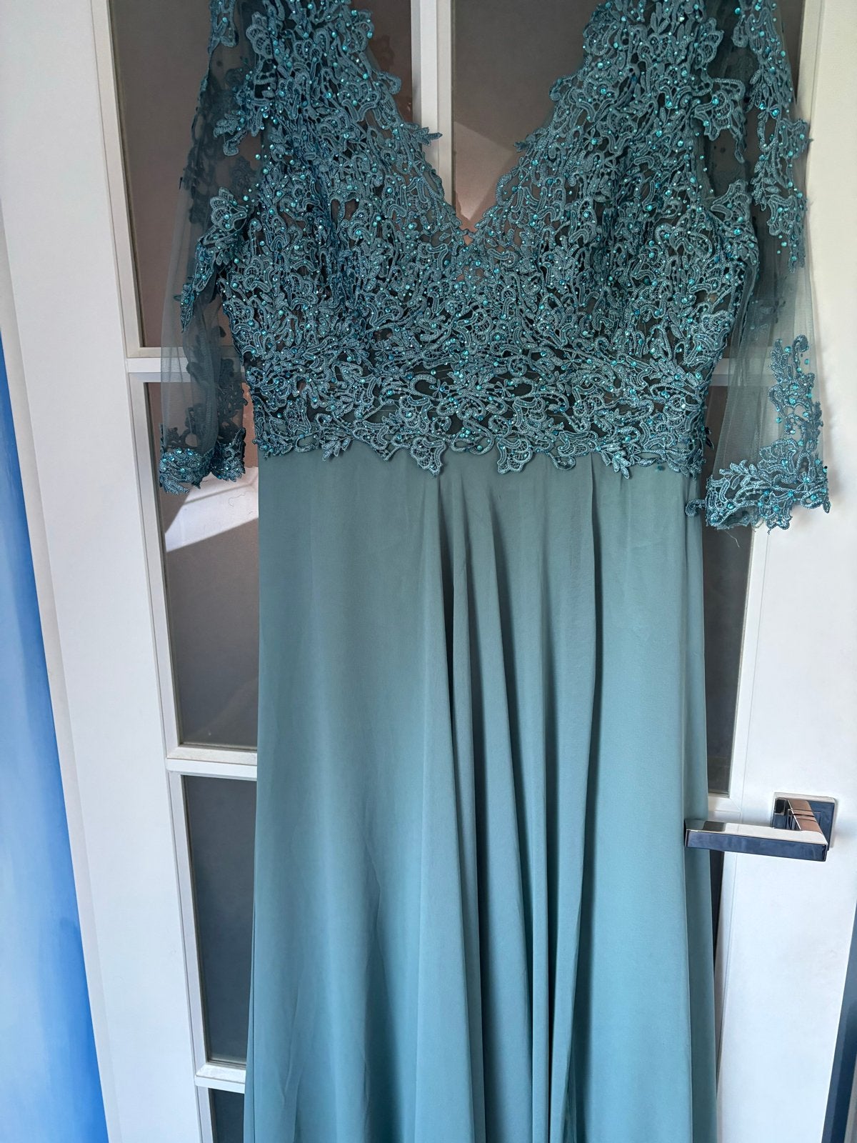 Elegante avondjurk en kant - Maat l, Ophalen of Verzenden, Nieuw, Maat 42/44 (L), Groen