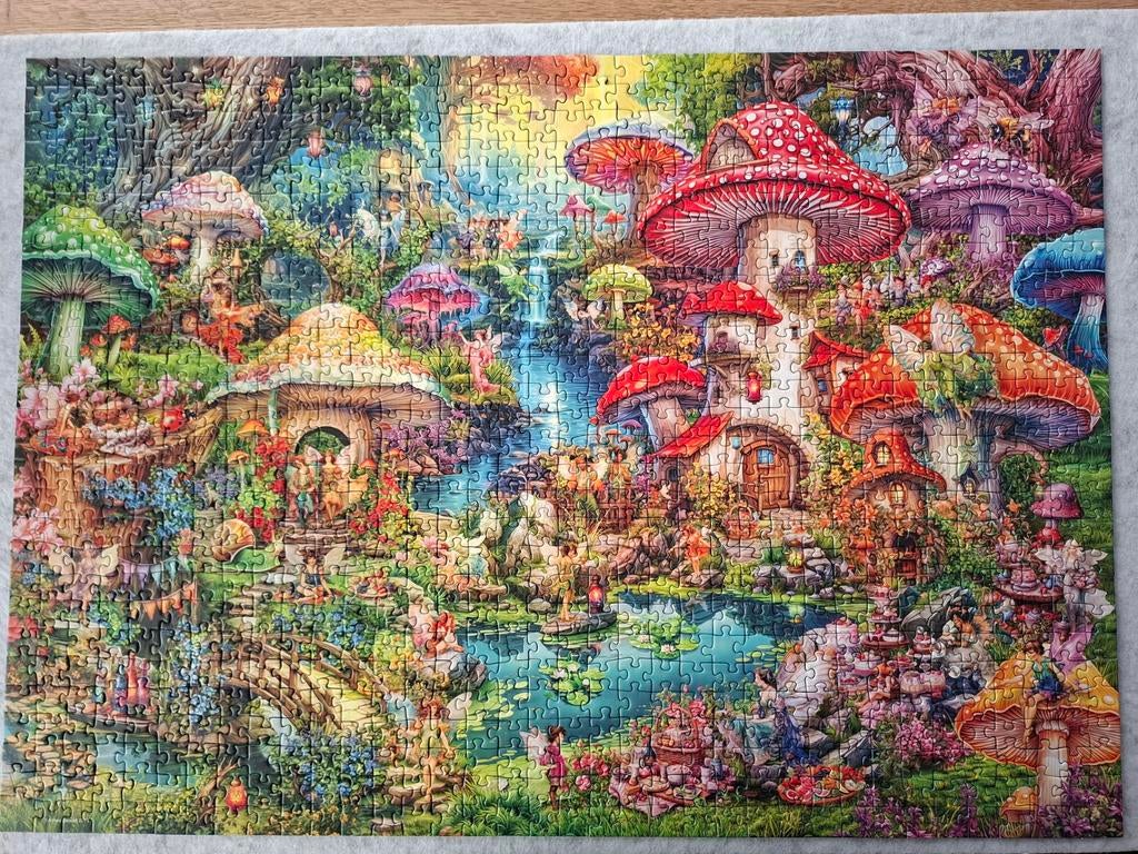 Ravensburger Legpuzzel 1000 stukjes - Merry Mushroom Village, Hobby en Vrije tijd, Ophalen, 500 t/m 1500 stukjes, Zo goed als nieuw