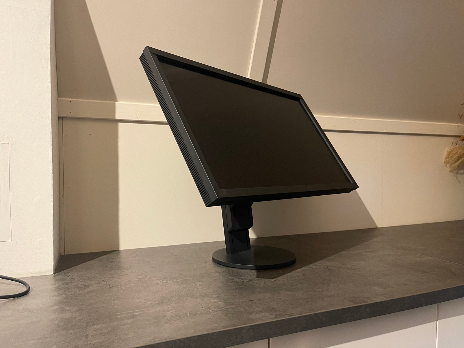 Foto 14 van EIZO ColorEdge CS2740 27 inch 4K monitor GEKALIBREERD