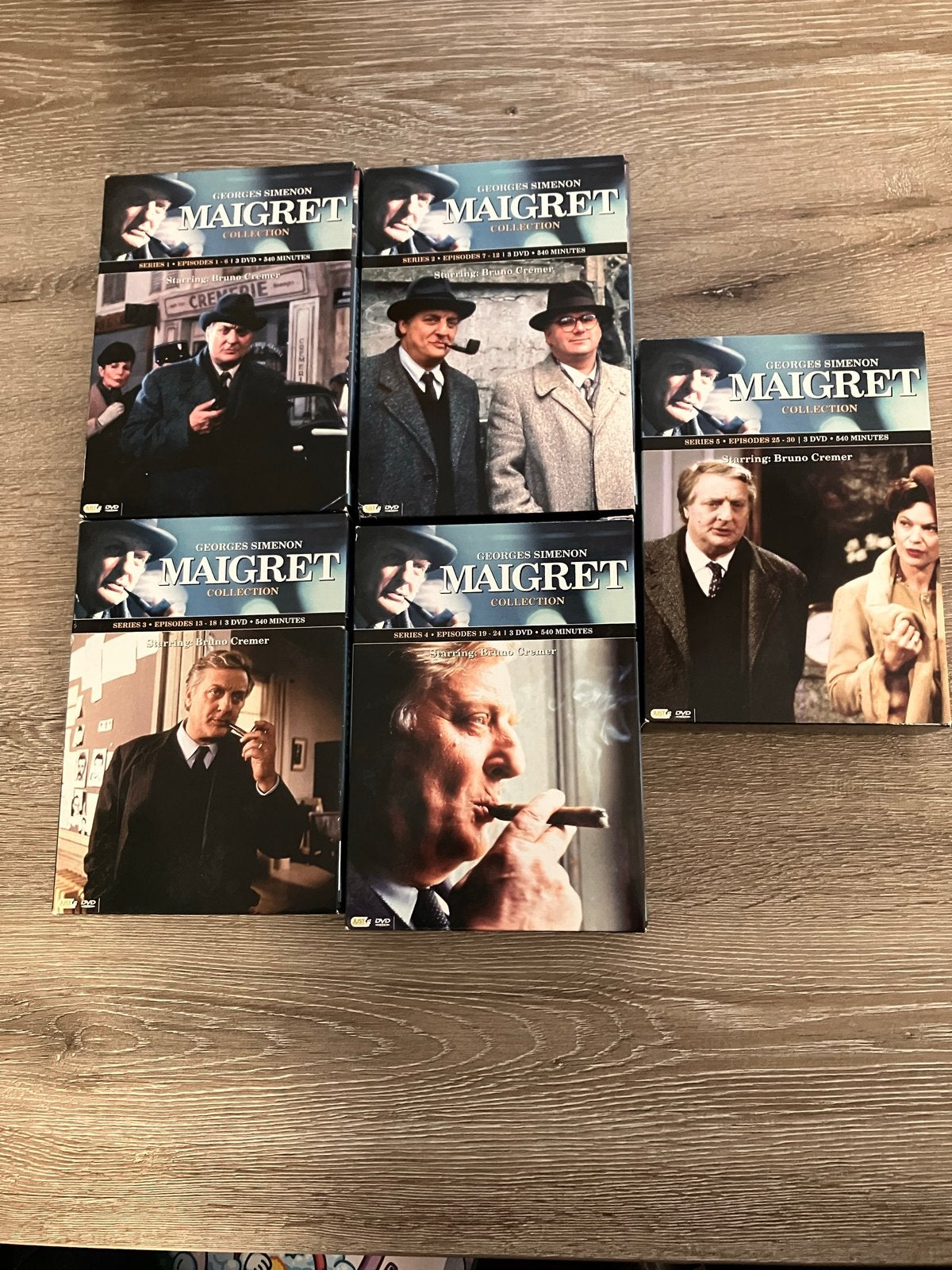 Maigret Collection met Bruno Cremer – Seizoen 1 t/m 5 – DVD, Misdaad, Nederlands, Ophalen of Verzenden, Zo goed als nieuw