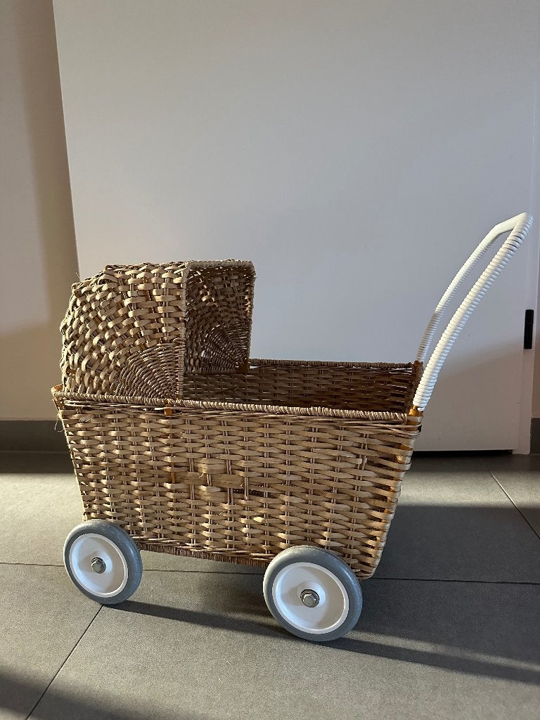 Olli Ella rotan poppenwagen, Ophalen, Gebruikt, Babypop