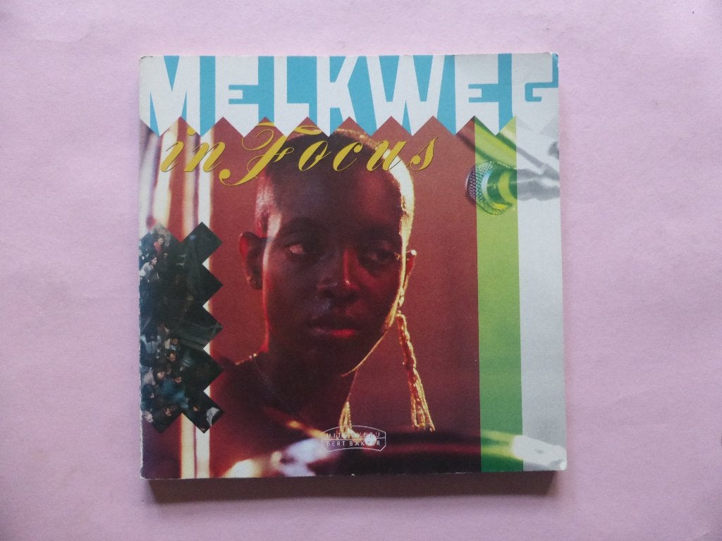 Boek Melkweg in Focus muziekboek, Boeken, Ophalen of Verzenden, Gelezen, Artiest