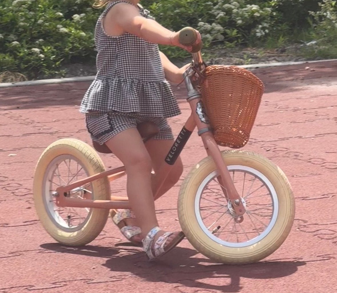 Veloretti loopfiets met mandje, Ophalen of Verzenden, Gebruikt, Minder dan 16 inch