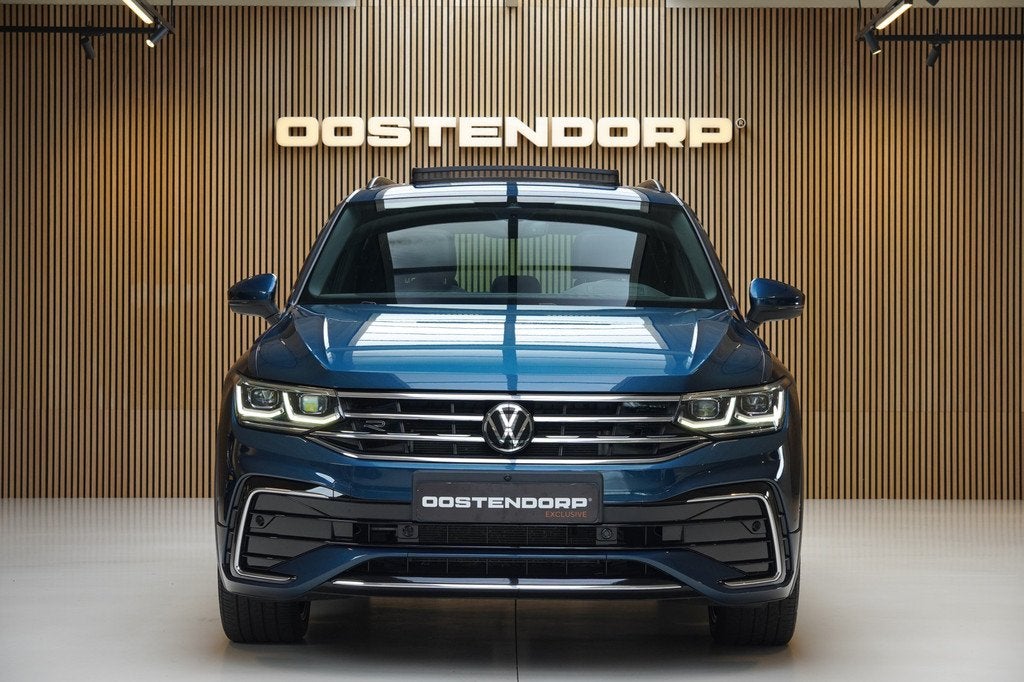 Volkswagen Tiguan 1.4TSI/245pk eHybrid R-Line|2023|Trekhaak|, Auto's, 1716 kg, Zwart, 4 cilinders, Blauw