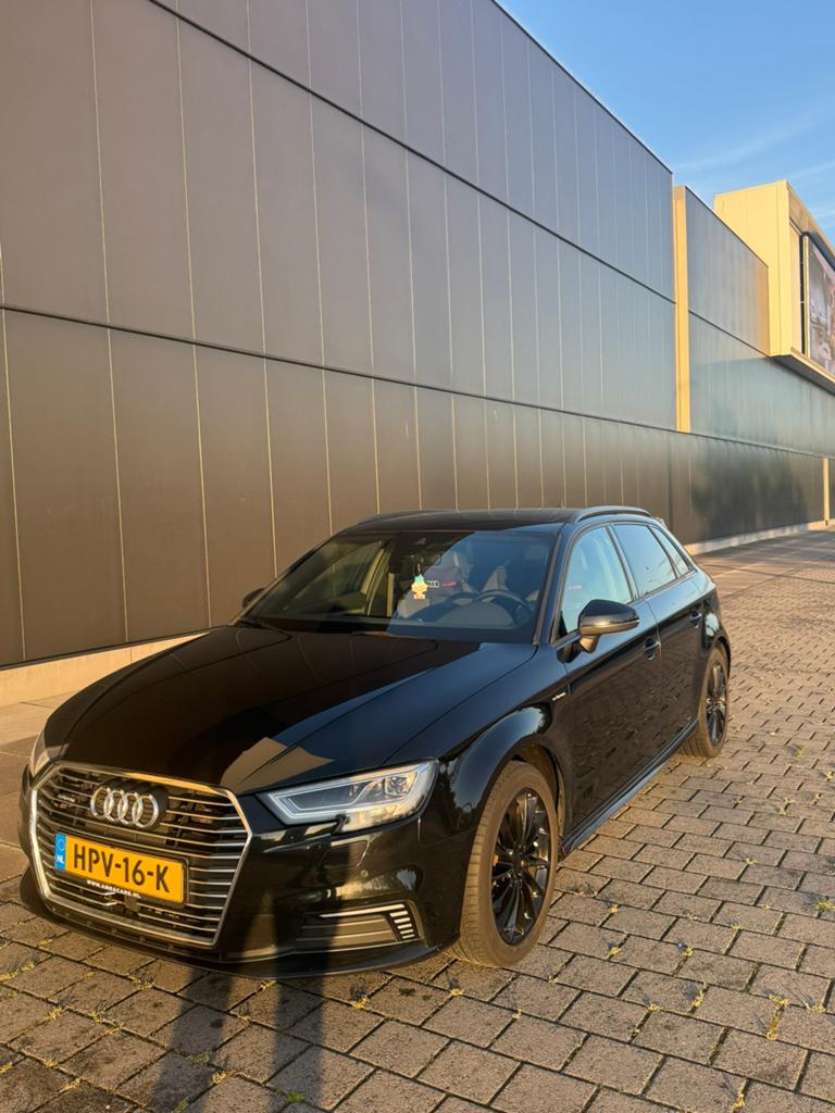 Audi A3 1.4 Tfsi 204pk E-tron S Tronic 2017 Zwart, Zwart, 4 cilinders, Alcantara, Zwart