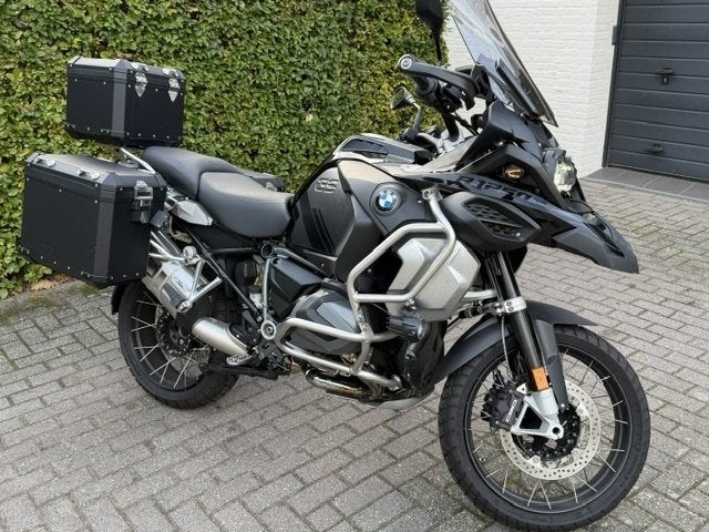 BMW GSA 1250 Triple Black, Handvatverwarming, 2 cilinders, Motorrijbewijs A, Gebruikt
