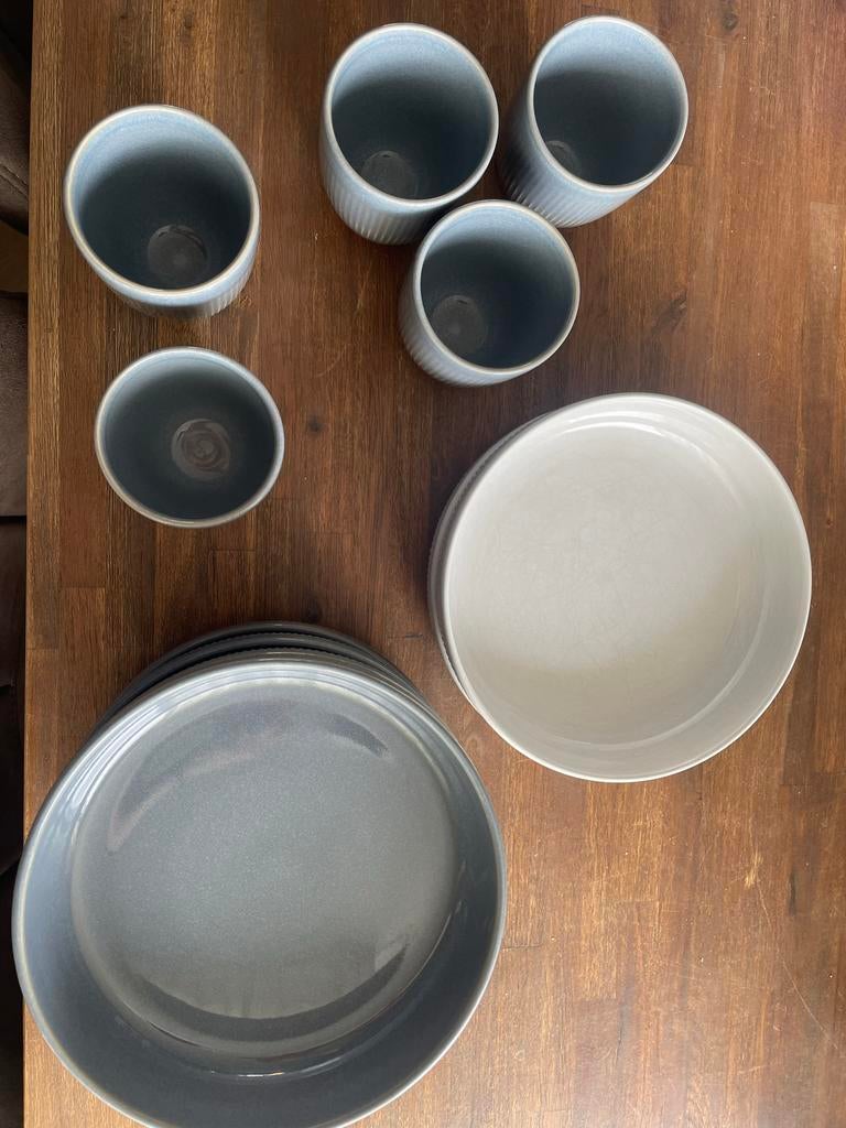 Royal van Kempen & Begeer Servies - Made in Portugal, Keramiek, Ophalen of Verzenden, Zo goed als nieuw, Bord(en)