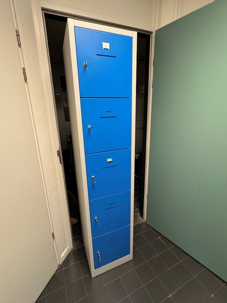 Twee lockerkasten, Huis en Inrichting, Ophalen, Zo goed als nieuw