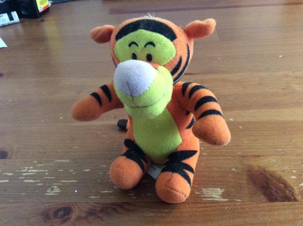 Disney Baby knuffeltje Teigetje van Winnie de Pooh, Verzamelen, Disney, Ophalen of Verzenden, Winnie de Poeh of vrienden, Knuffel