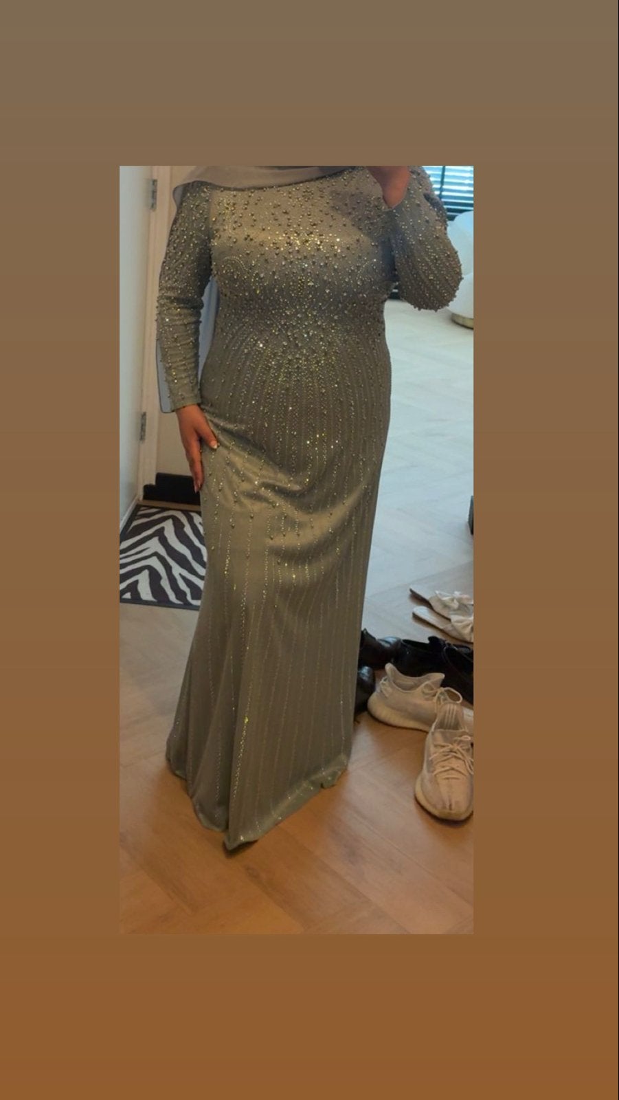 Mintgroene Galajurk Maat 44 met steentjes, Kleding | Dames, Jurken, Ophalen, Maat 42/44 (L), Zo goed als nieuw, Onder de knie