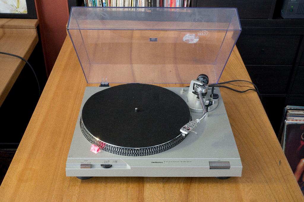 Technics SL D2 platenspeler, Ophalen, Gebruikt, Automatisch, Platenspeler