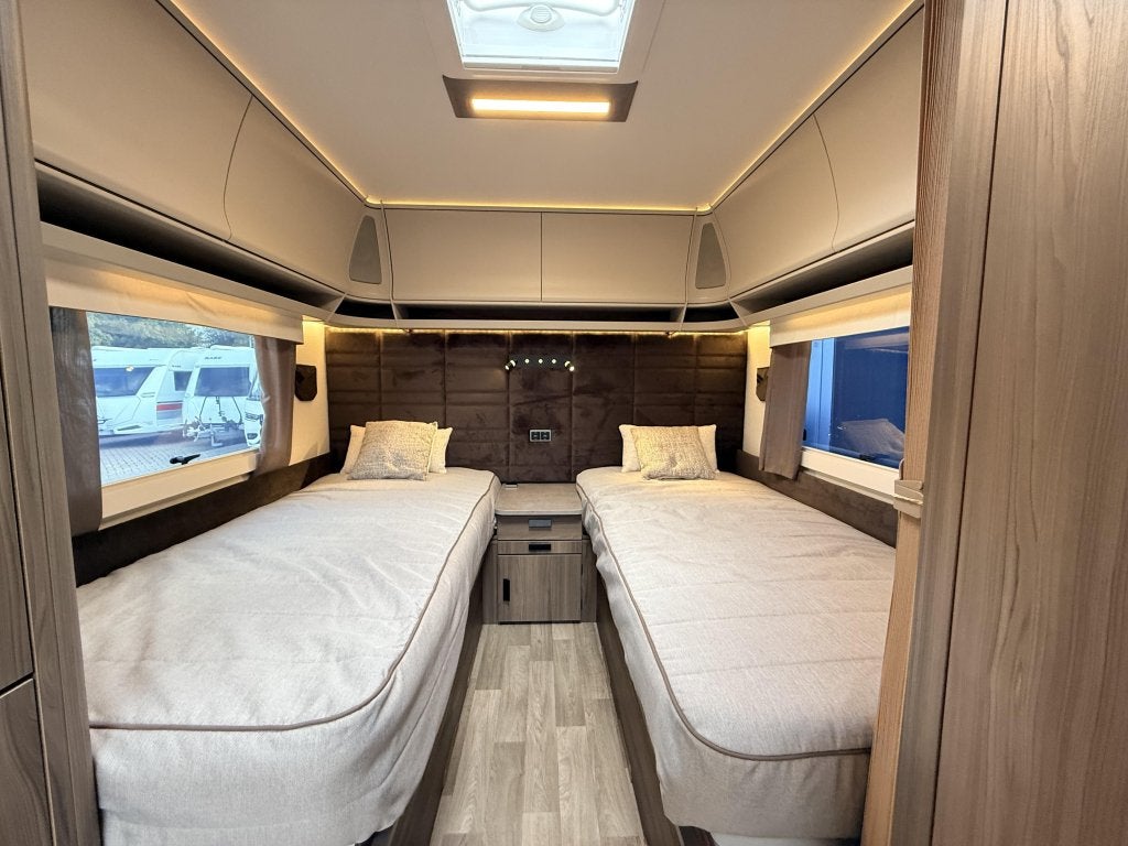 Kabe Royal 560 GLE KS B2, Caravans en Kamperen, Rondzit, Kabe, 6 tot 7 meter, Tot en met 4