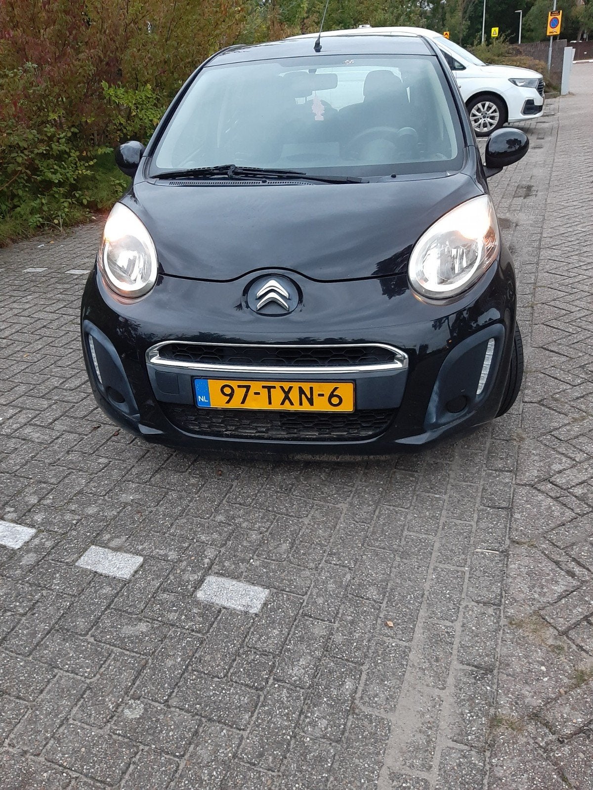 Citroën C1 1.0i 68PK 5D 2012 Zwart, Auto's, Voorwielaandrijving, 4 stoelen, C1, Origineel Nederlands