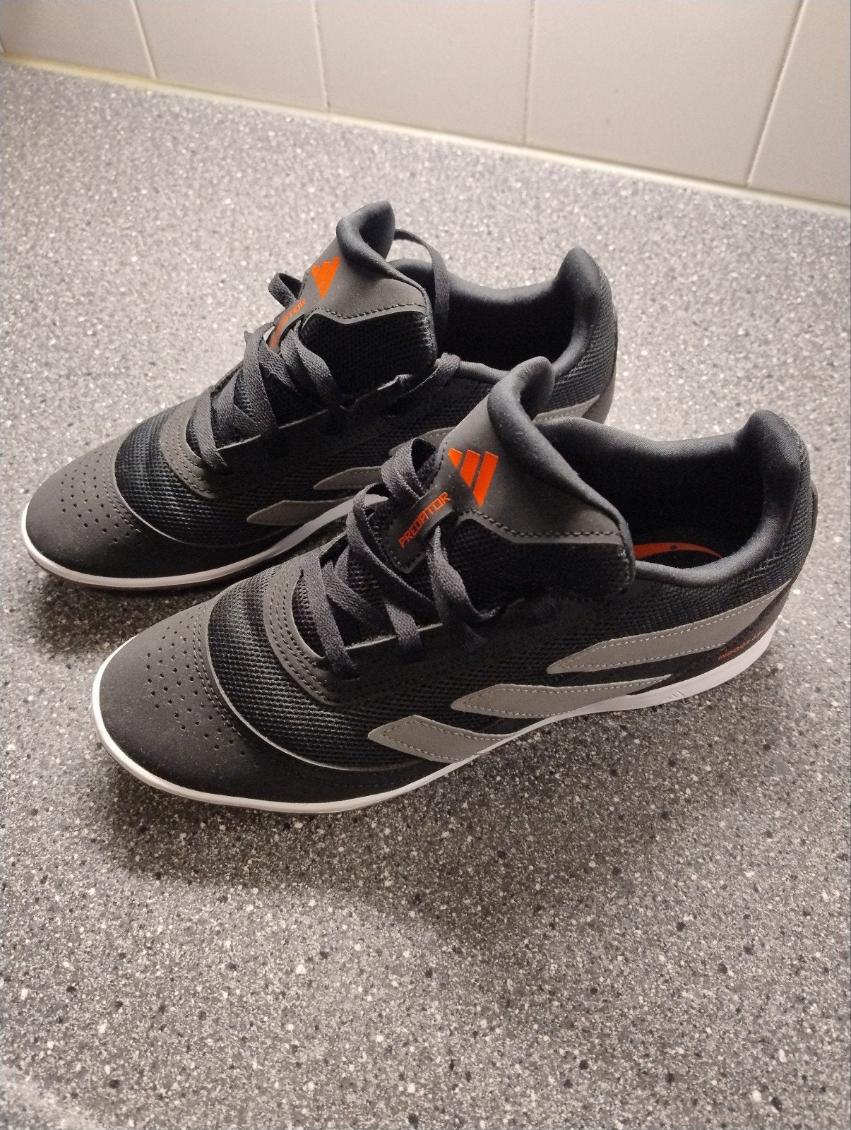 Adidas Predator Indoor Sala maat 41 1/3 nieuw, Kleding | Heren, Schoenen, Nieuw, Ophalen of Verzenden, Adidas, Sportschoenen