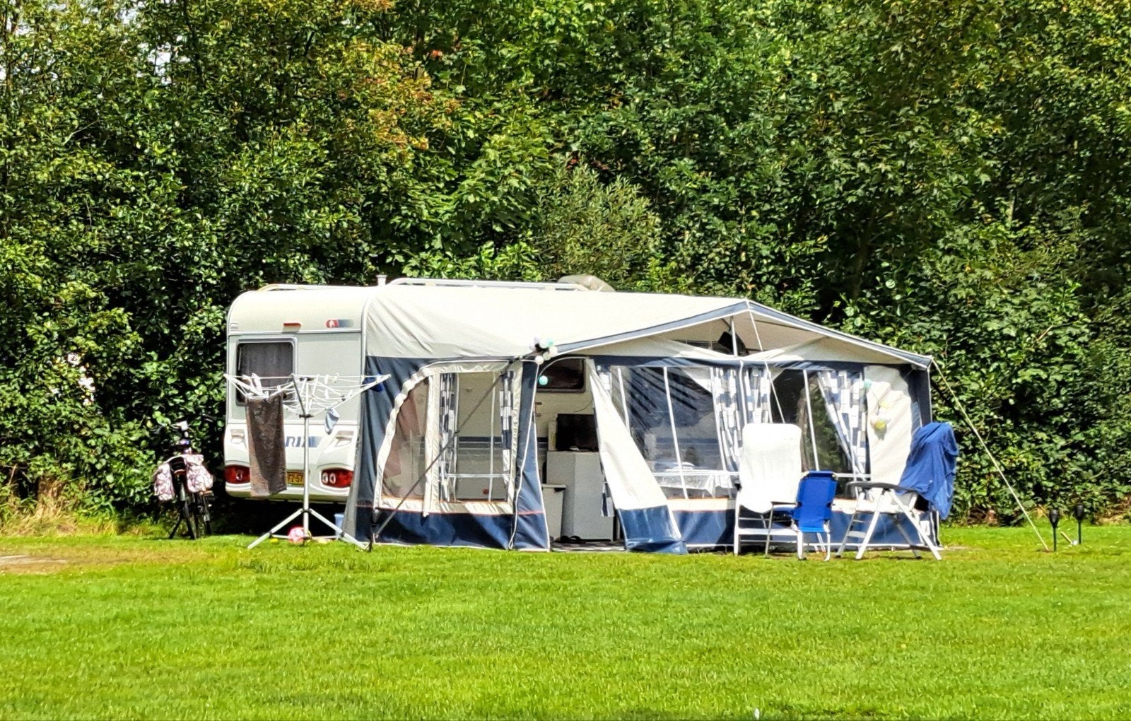 Adria Adora 482PS Limited Edition'06/ Mover/ Voortent, Schokbreker, Treinzit, Dwarsbed, Particulier