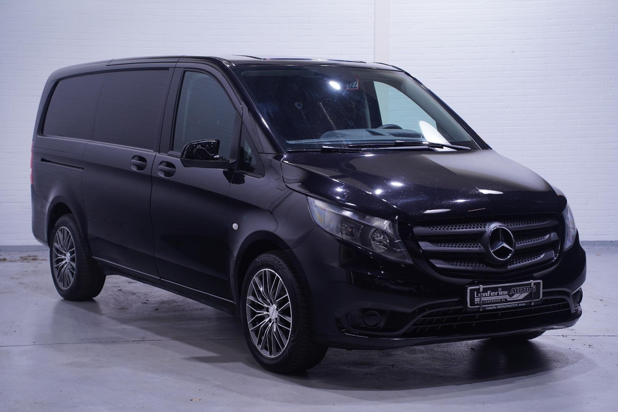 Mercedes-Benz Vito 114 CDI 136 pk Lang Airco ECC, APK 08-202, Auto's, Gebruikt, Zwart, 4 cilinders, Zwart