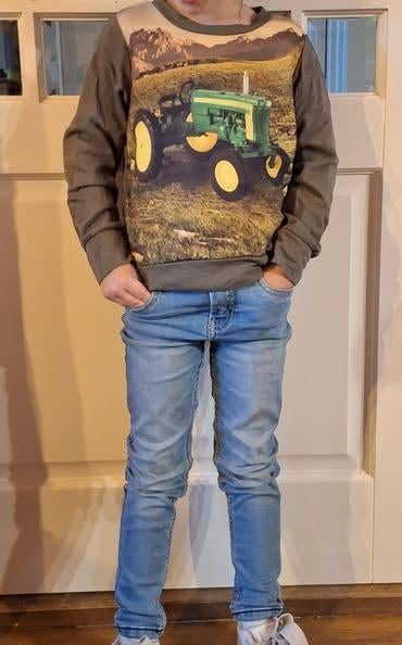 Gave tractor sweatshirt 128, Ophalen of Verzenden, Nieuw, Jongen of Meisje, Shirt of Longsleeve