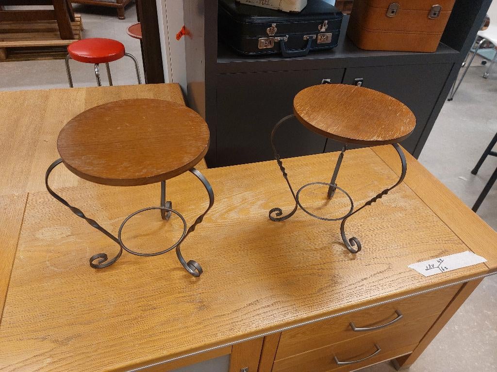 2 x vintage bijzettafeltje bloementafeltje (500534), Antiek en Kunst, Ophalen of Verzenden