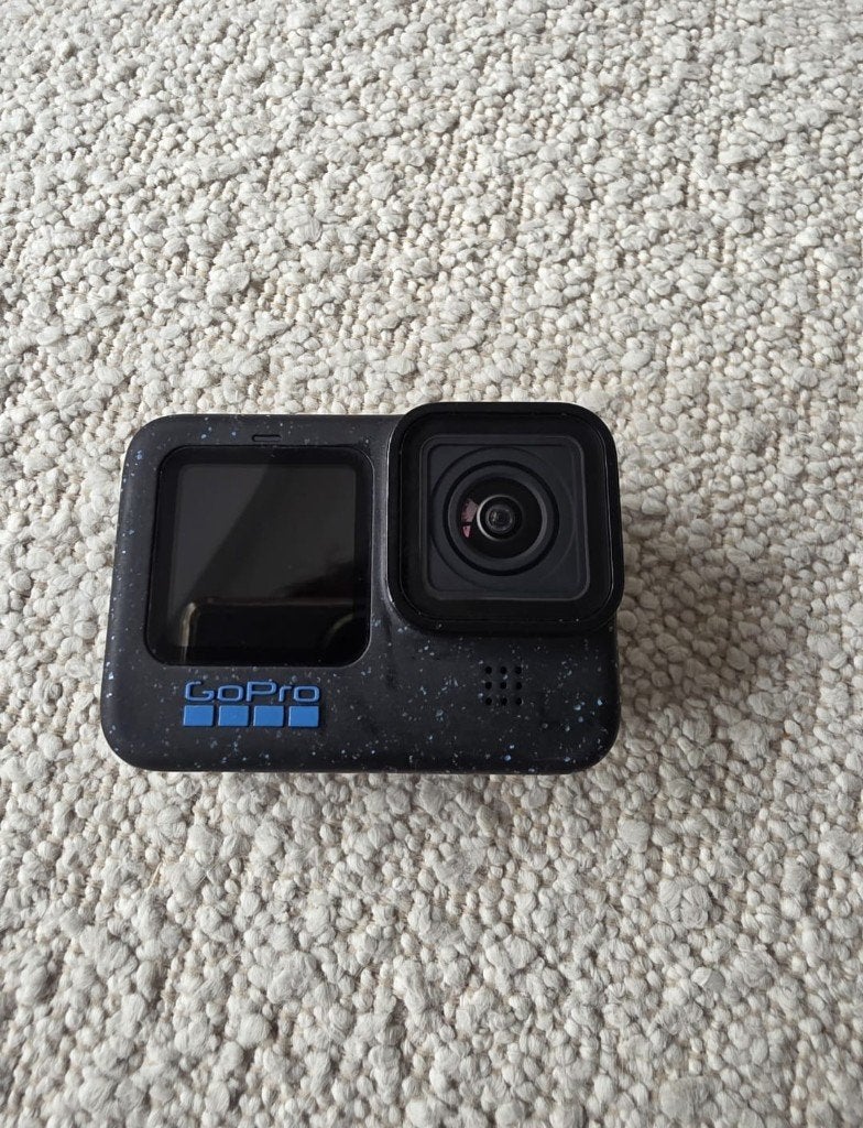Foto 5 van GoPro Hero 12 Black + 4 accu´s en nekmount